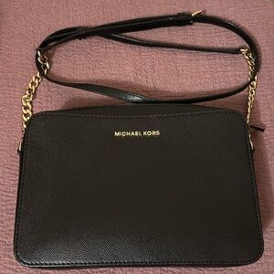 Michael Kors Jet Set Large Saffiano Leather Crossbody Bag
